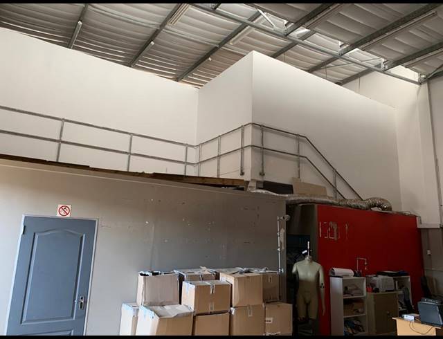 267M² OFFICE FOR SALE IN UMHLANGA RIDGE